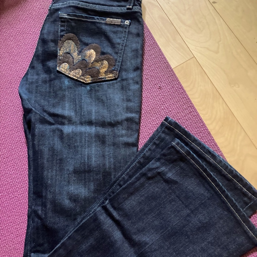 7 for All Mankind size 27 like new bootcut jeans